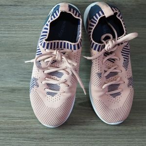 Pink Sport Shoes